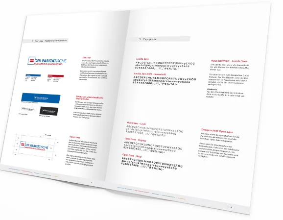 Aufgeschlagener Corporate Design Styleguide